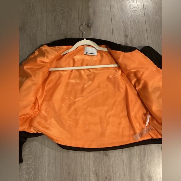 Super Stylish T by Alexander Wang cropped bomber jacket. Size M - Picture 8 of 10
